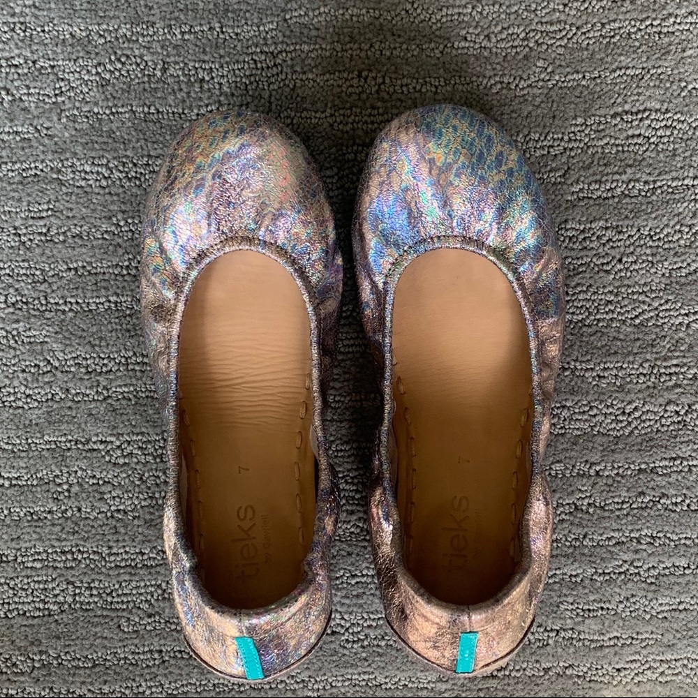 Love Potion Tieks Sz 7